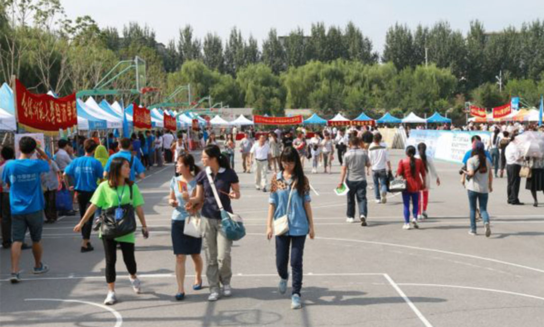 南通南通汇华学院新生招商活动策划